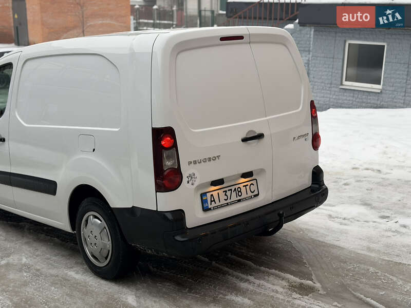 Грузовой фургон Peugeot Partner 2014 в Ивано-Франковске