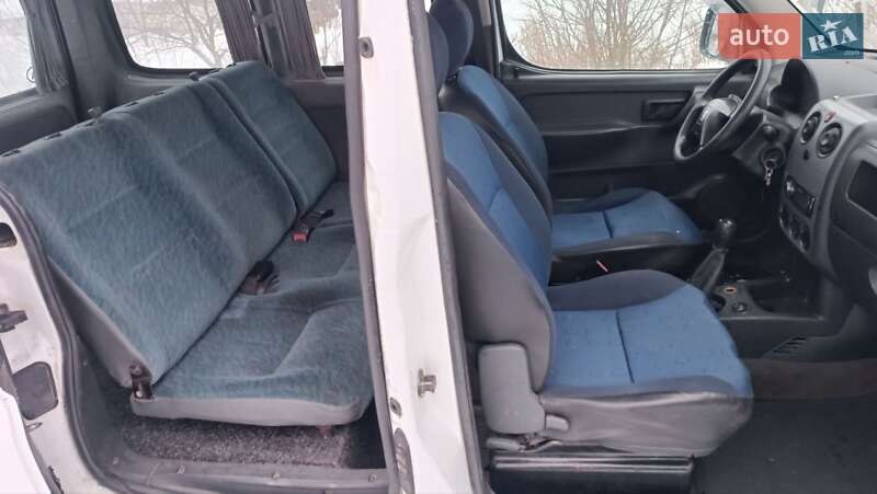 Минивэн Peugeot Partner 2004 в Сарнах