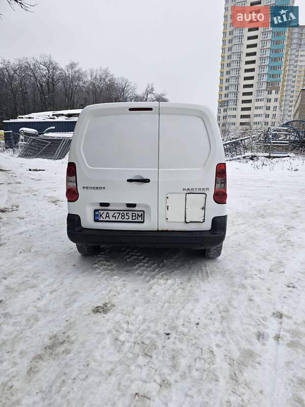 Минивэн Peugeot Partner 2011 в Киеве