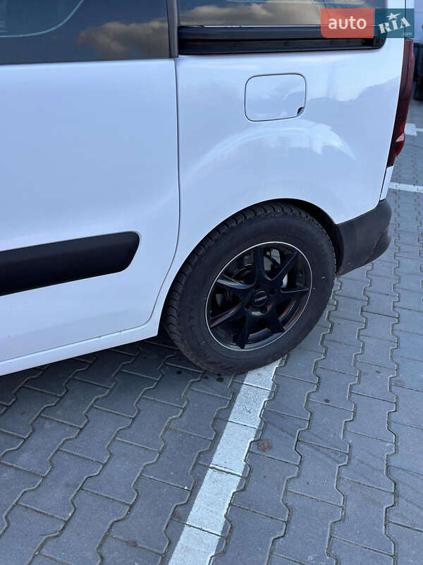Минивэн Peugeot Partner 2017 в Хмельницком фото 12 Минивэн Peugeot Partner 2017 в Хмельницком