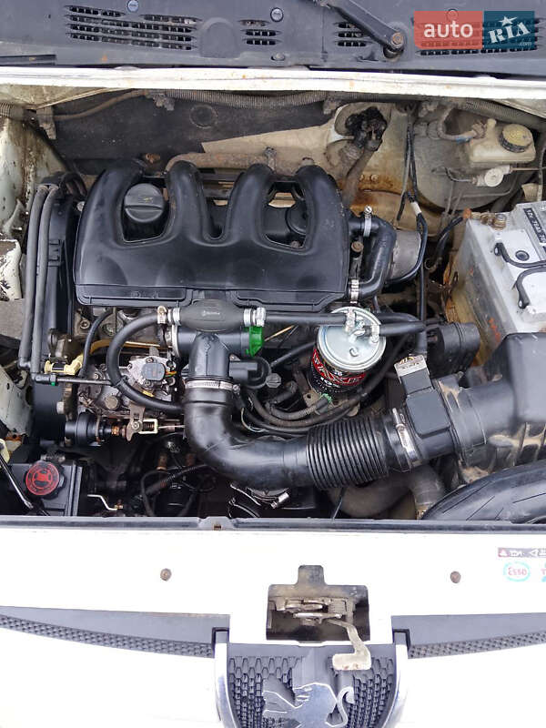 Минивэн Peugeot Partner 2004 в Дубно фото 10 Минивэн Peugeot Partner 2004 в Дубно