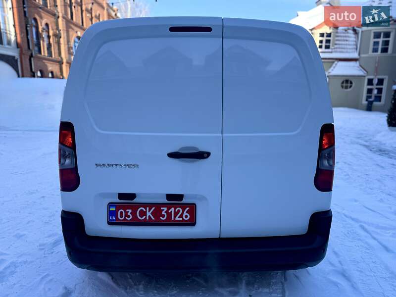 Вантажний фургон Peugeot Partner 2019 в Рівному