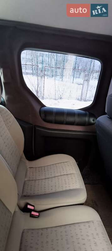 Минивэн Peugeot Partner 2012 в Киеве