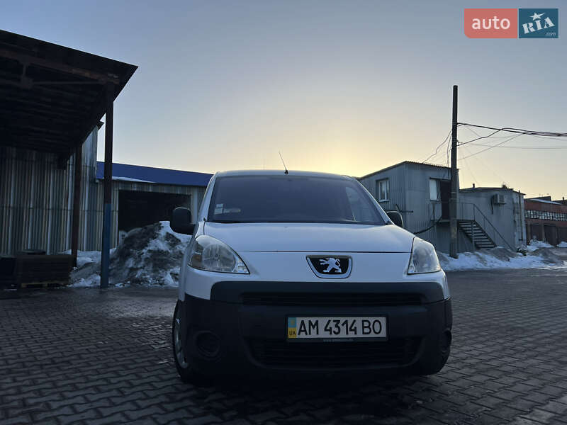 Минивэн Peugeot Partner 2009 в Житомире