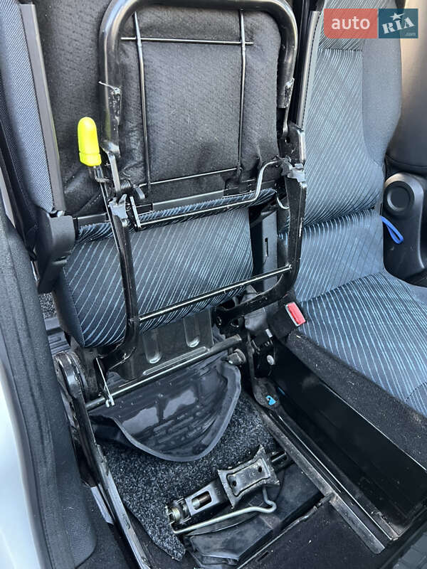 Минивэн Peugeot Partner 2009 в Житомире