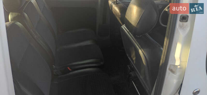 Минивэн Peugeot Partner 2003 в Баре фото 8 Минивэн Peugeot Partner 2003 в Баре