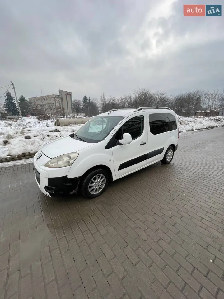 2010 Peugeot Partner - мініатюра 8