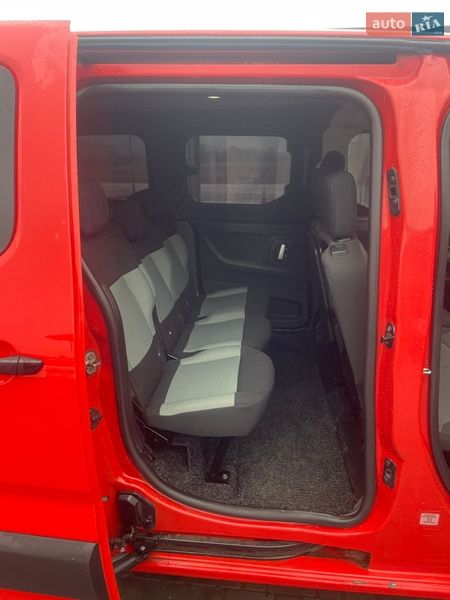 Мінівен Peugeot Partner 2019 в Ужгороді