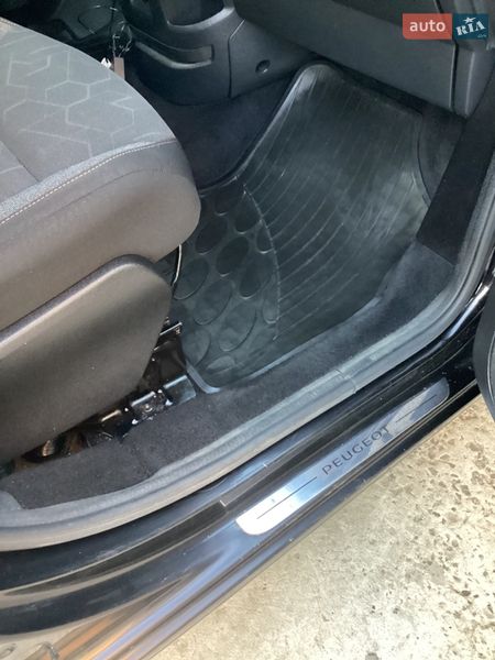 Мінівен Peugeot Partner 2018 в Рівному