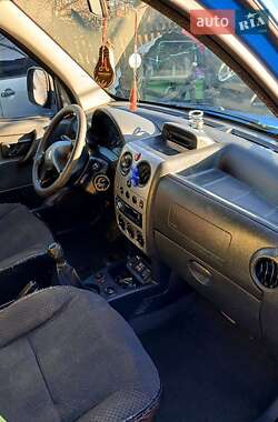 Минивэн Peugeot Partner 2004 в Дашеве