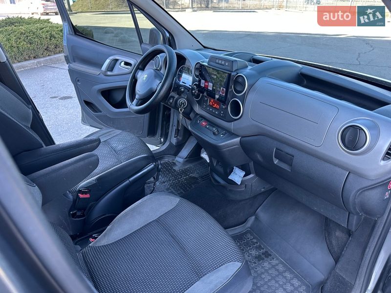 Минивэн Peugeot Partner 2016 в Днепре