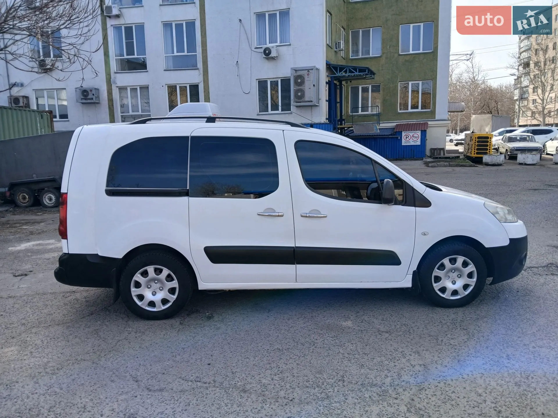 2010 Peugeot Partner - мініатюра 4