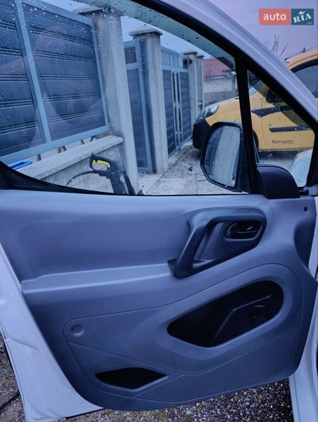 Минивэн Peugeot Partner 2010 в Виноградове