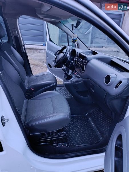 Минивэн Peugeot Partner 2010 в Виноградове