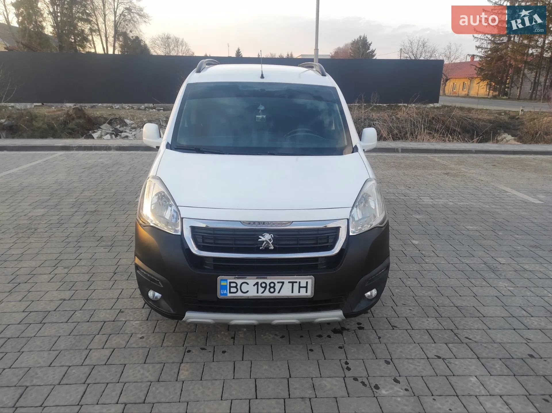2015 Peugeot Partner - мініатюра 26