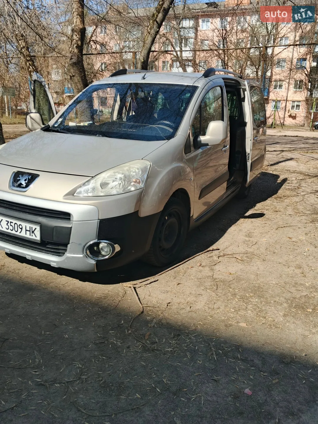 2012 Peugeot Partner - мініатюра 2