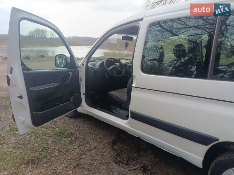 Мінівен Peugeot Partner 2006 в Прилуках