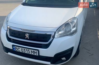Грузопассажирский фургон Peugeot Partner 2016 в Львове