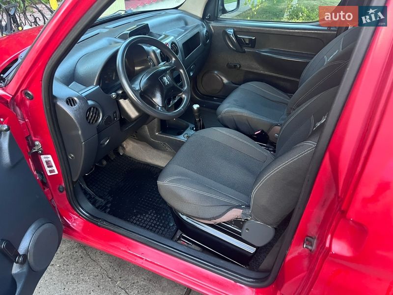 Мінівен Peugeot Partner 2005 в Кам'янець-Подільському