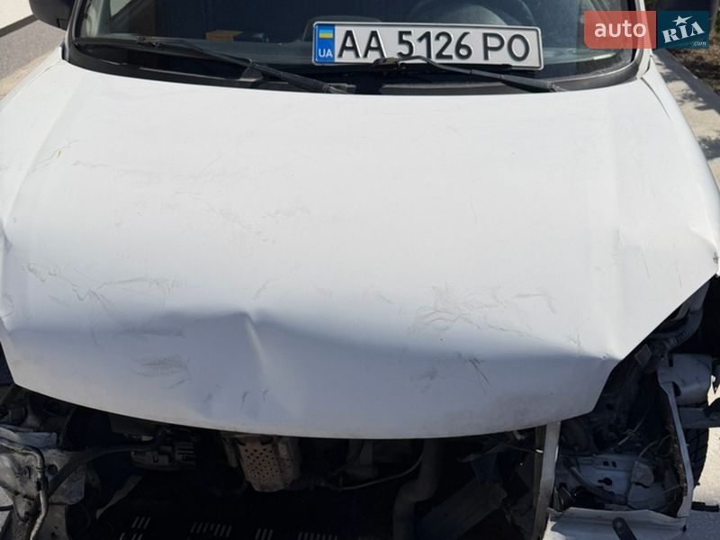 Грузовой фургон Peugeot Partner 2008 в Стоянке фото 2 Грузовой фургон Peugeot Partner 2008 в Стоянке