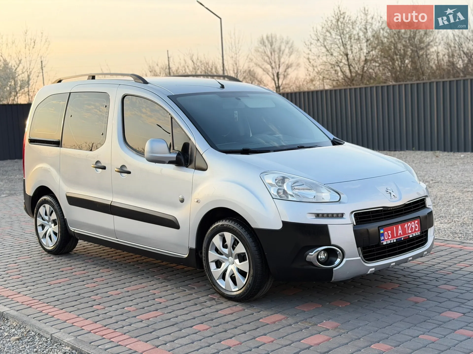 2015 Peugeot Partner - мініатюра 3