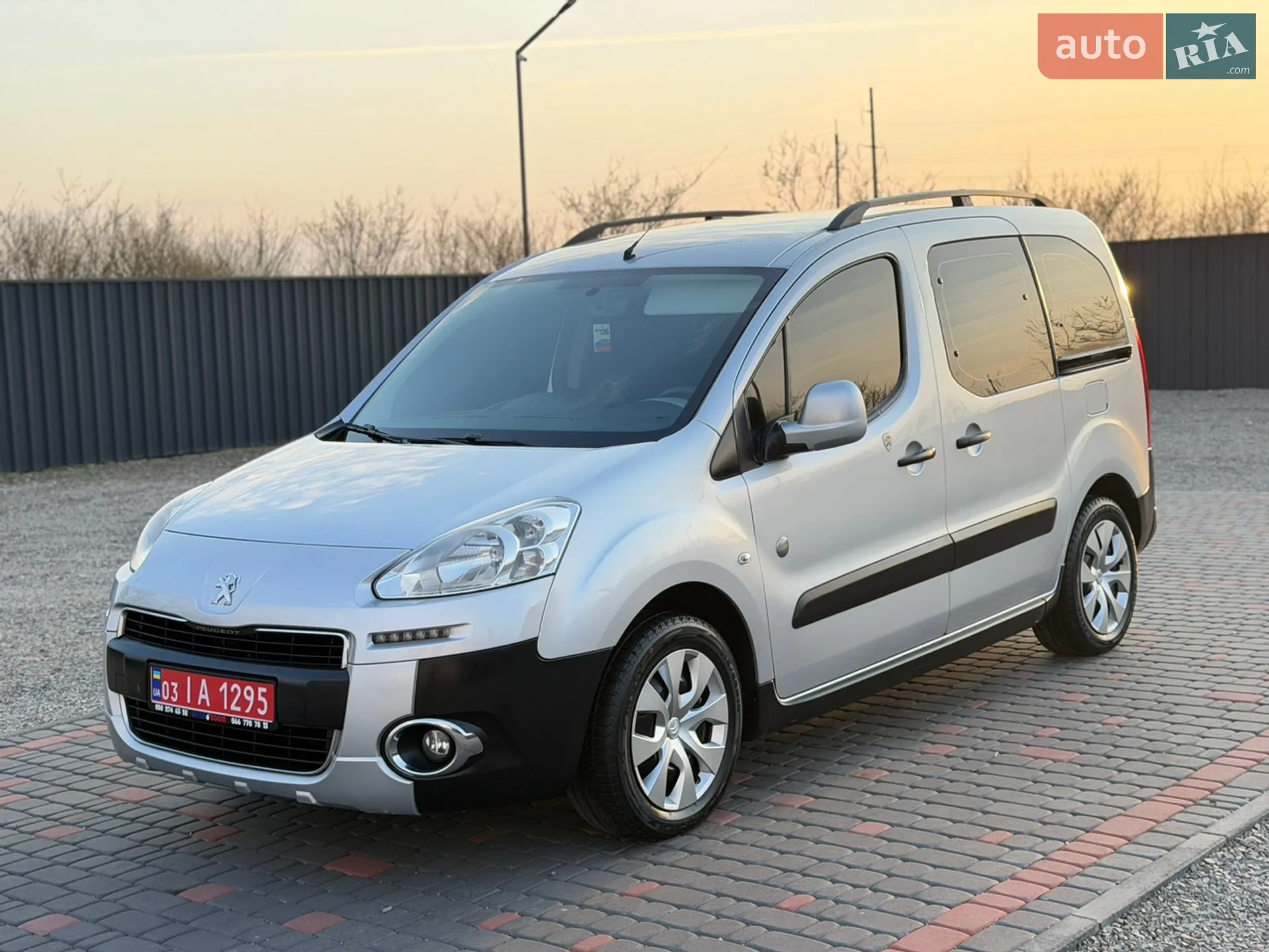 2015 Peugeot Partner - мініатюра 12