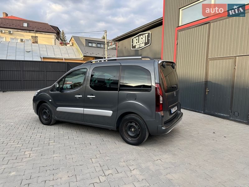 Мінівен Peugeot Partner 2014 в Кельменцях