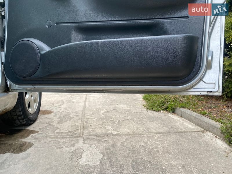 Мінівен Peugeot Partner 2005 в Звягелі