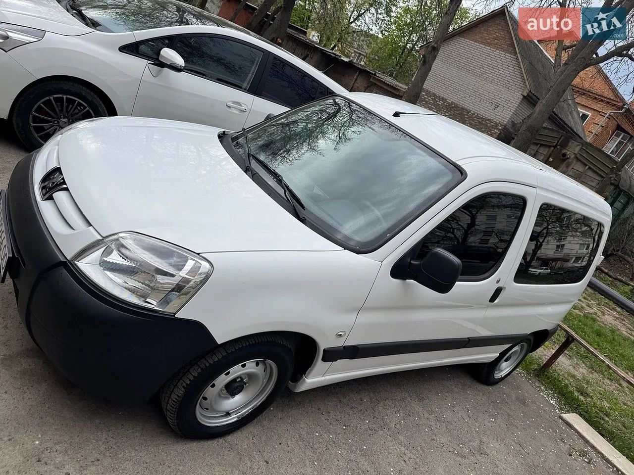 2011 Peugeot Partner - мініатюра 20