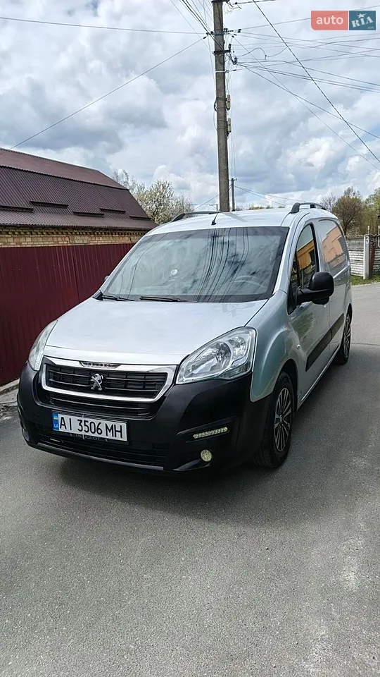2017 Peugeot Partner - мініатюра 16