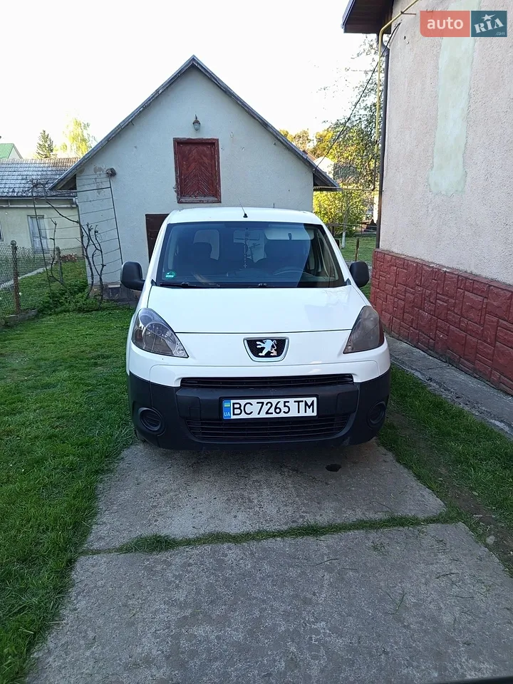 2011 Peugeot Partner - мініатюра 16