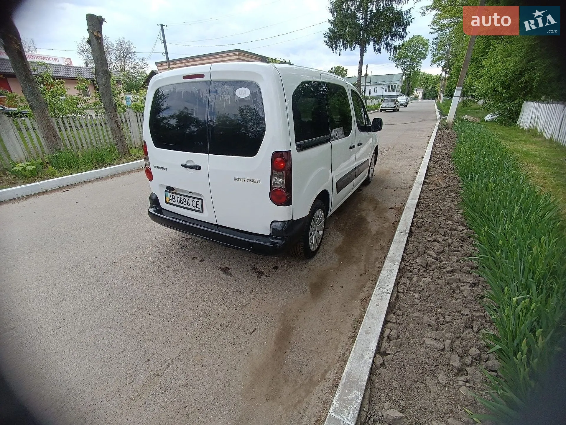 2013 Peugeot Partner - мініатюра 14