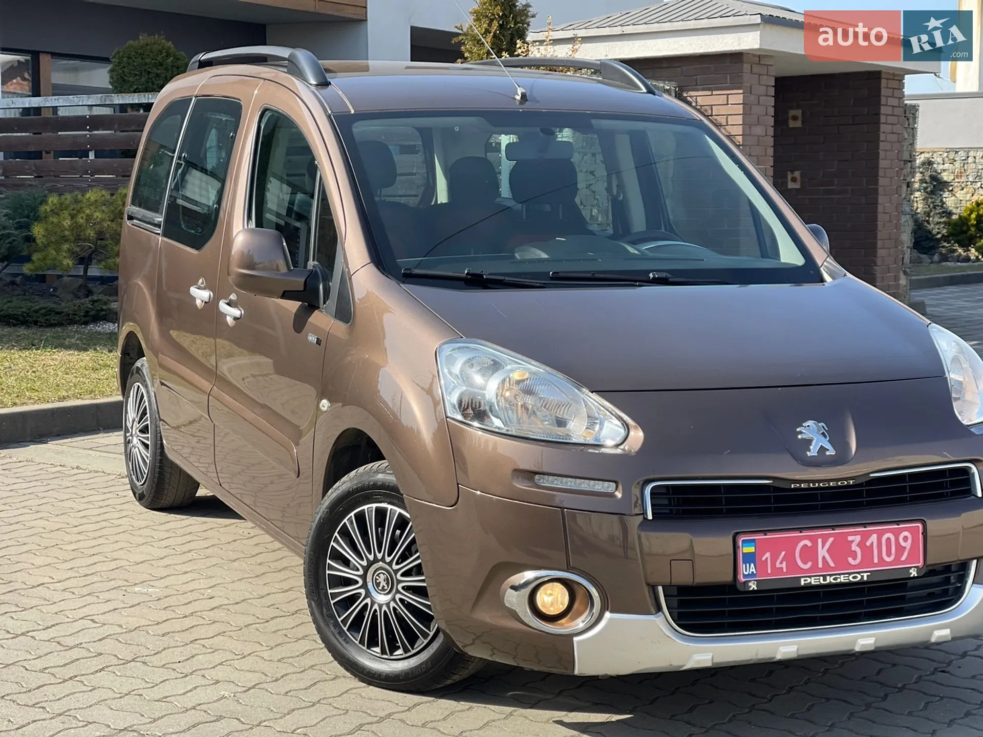 2015 Peugeot Partner - мініатюра 14
