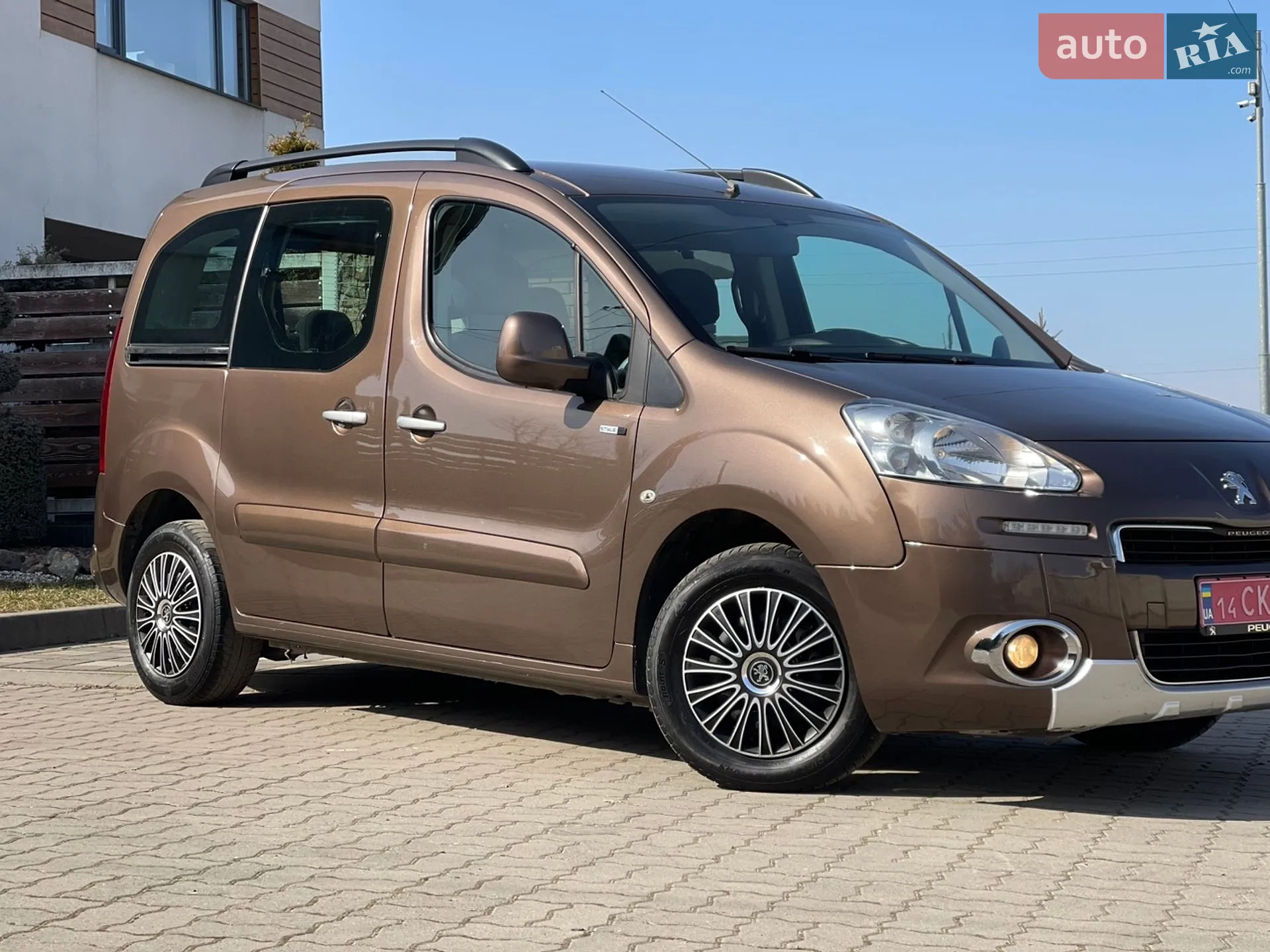 2015 Peugeot Partner - мініатюра 15