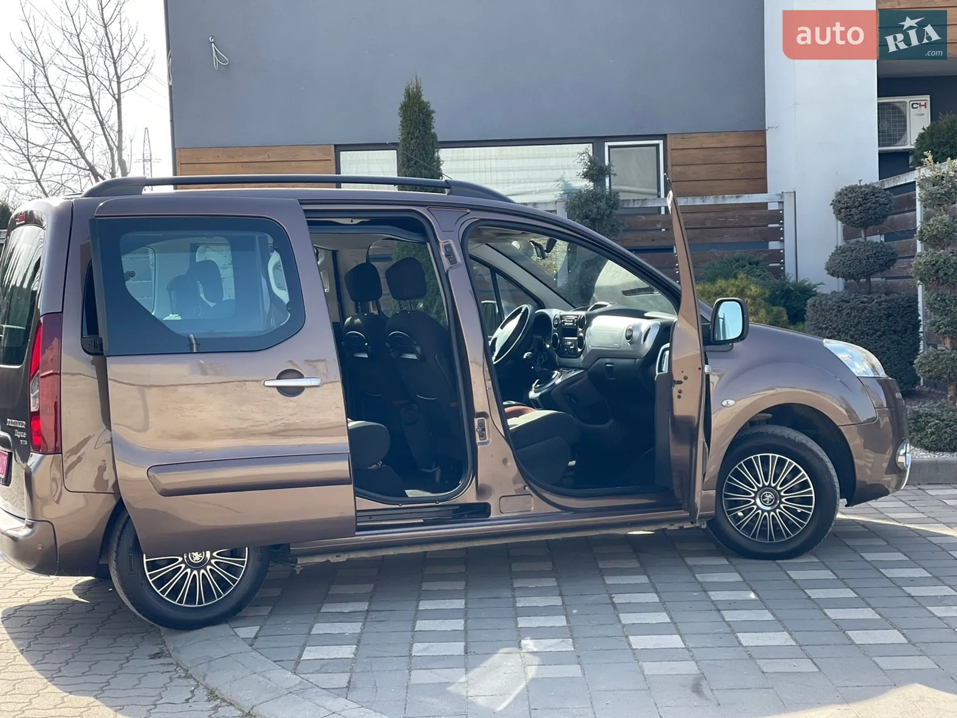 2015 Peugeot Partner - мініатюра 71