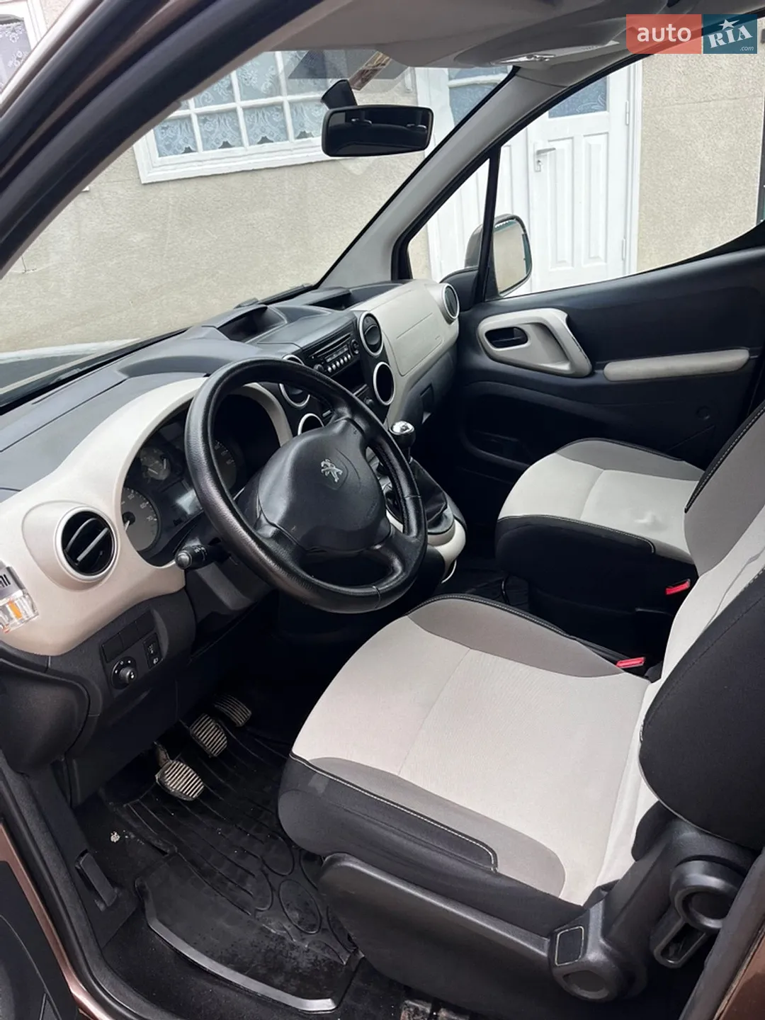 2014 Peugeot Partner - мініатюра 16