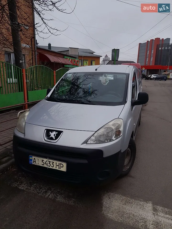 2012 Peugeot Partner - мініатюра 11