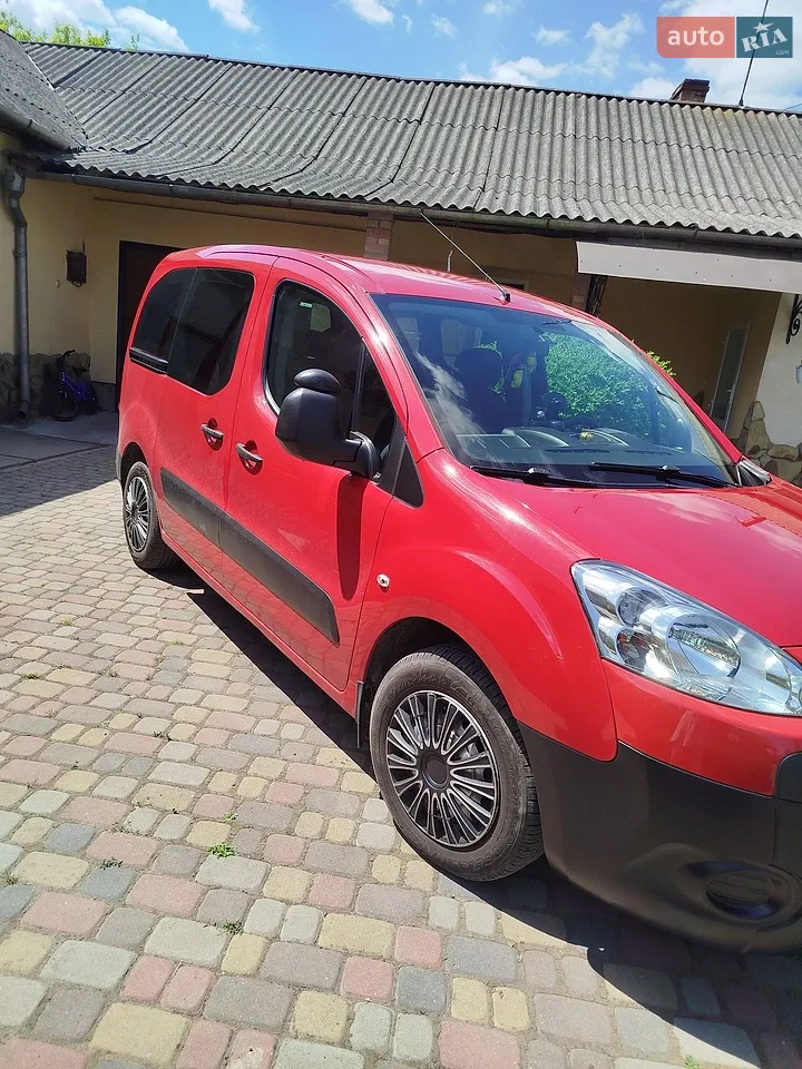 2010 Peugeot Partner - мініатюра 12