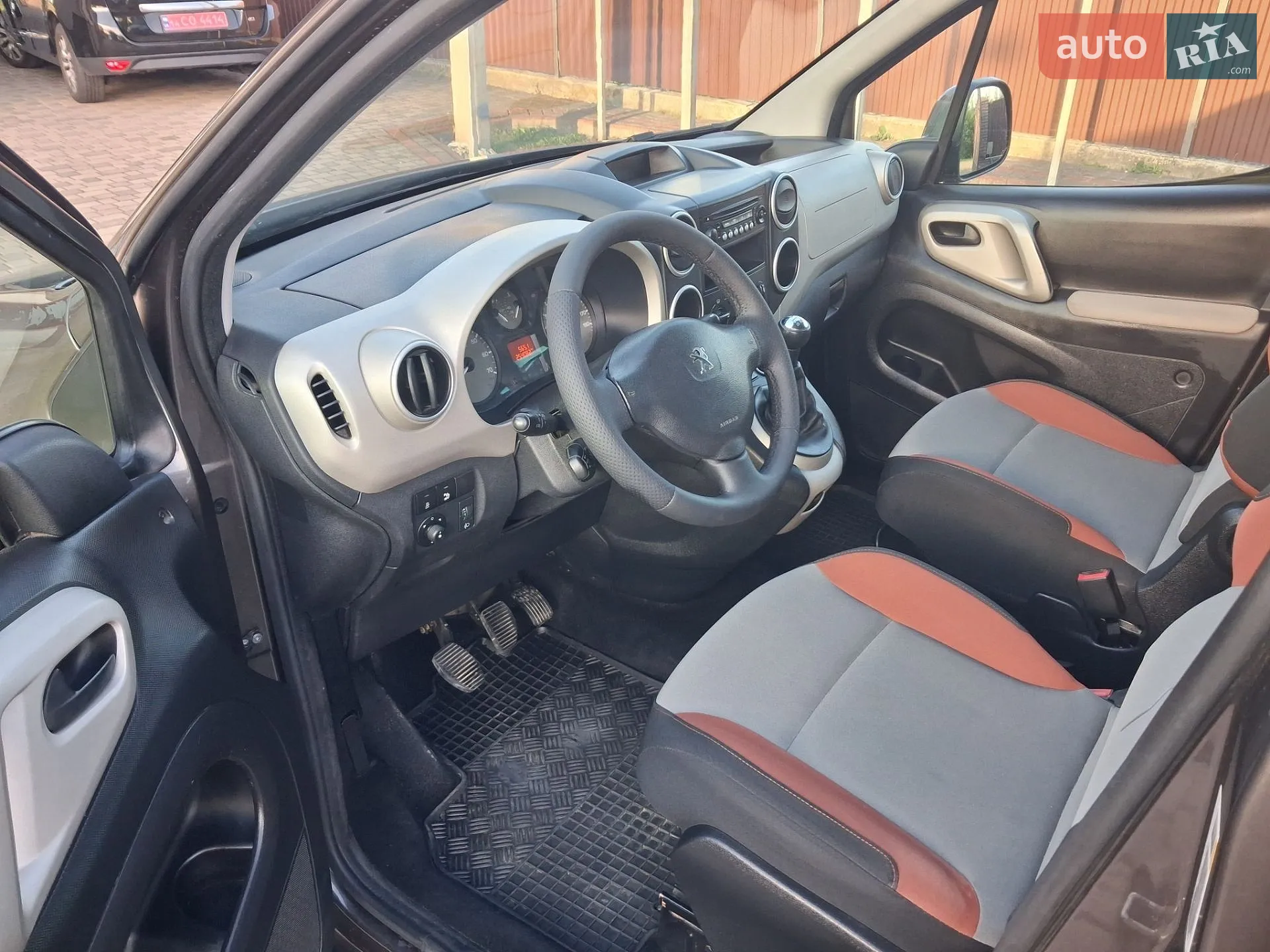 2016 Peugeot Partner - мініатюра 33