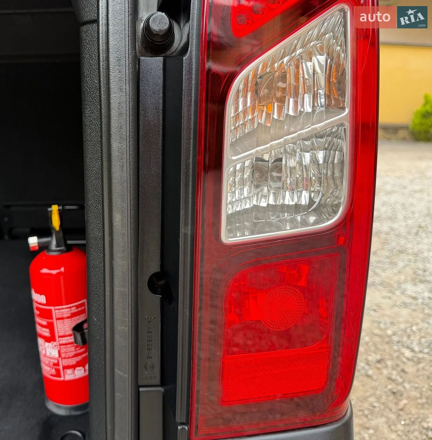 2017 Peugeot Partner - мініатюра 99
