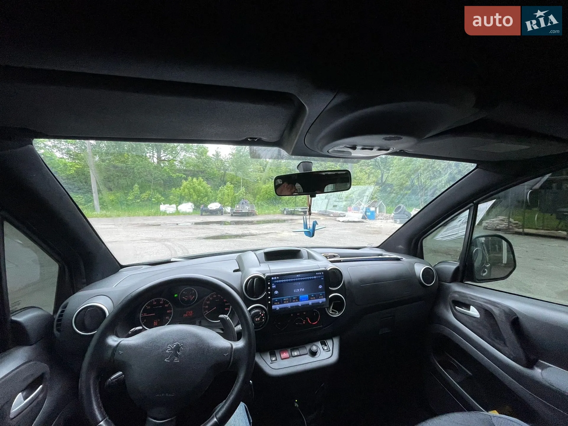 2011 Peugeot Partner - мініатюра 10