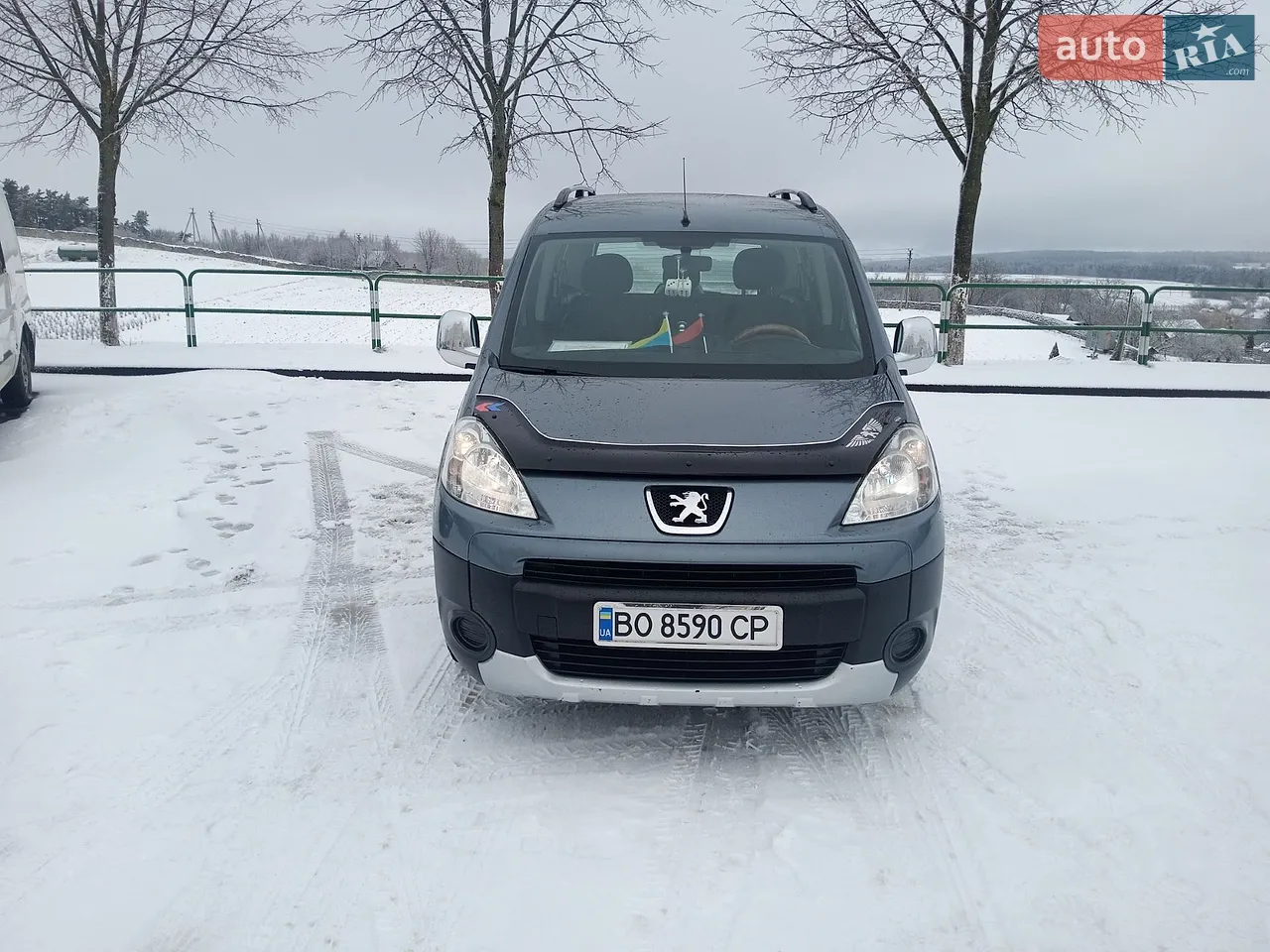 2011 Peugeot Partner - мініатюра 11