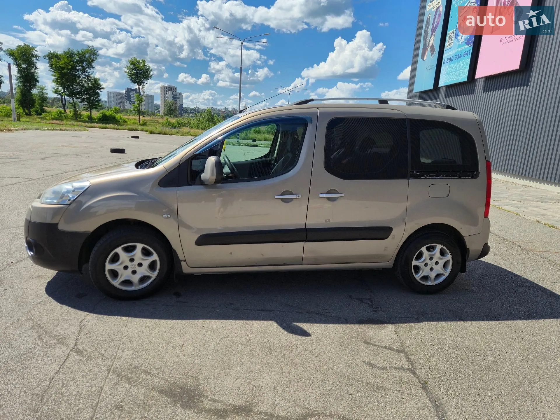 2011 Peugeot Partner - мініатюра 7