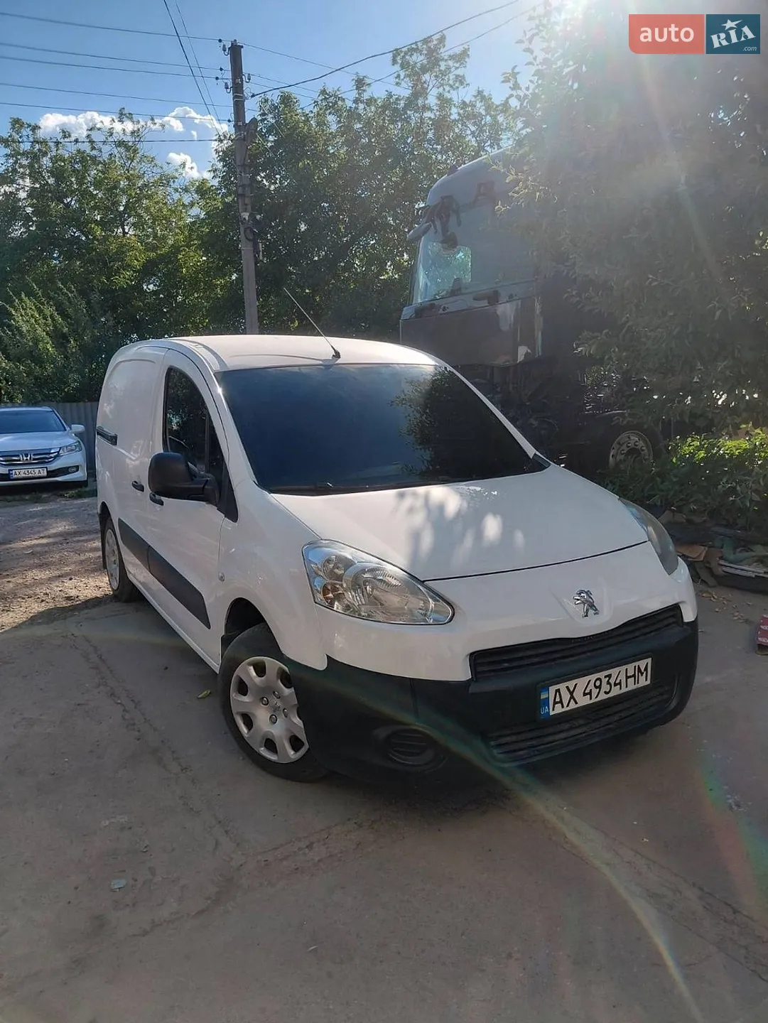 2013 Peugeot Partner - мініатюра 2