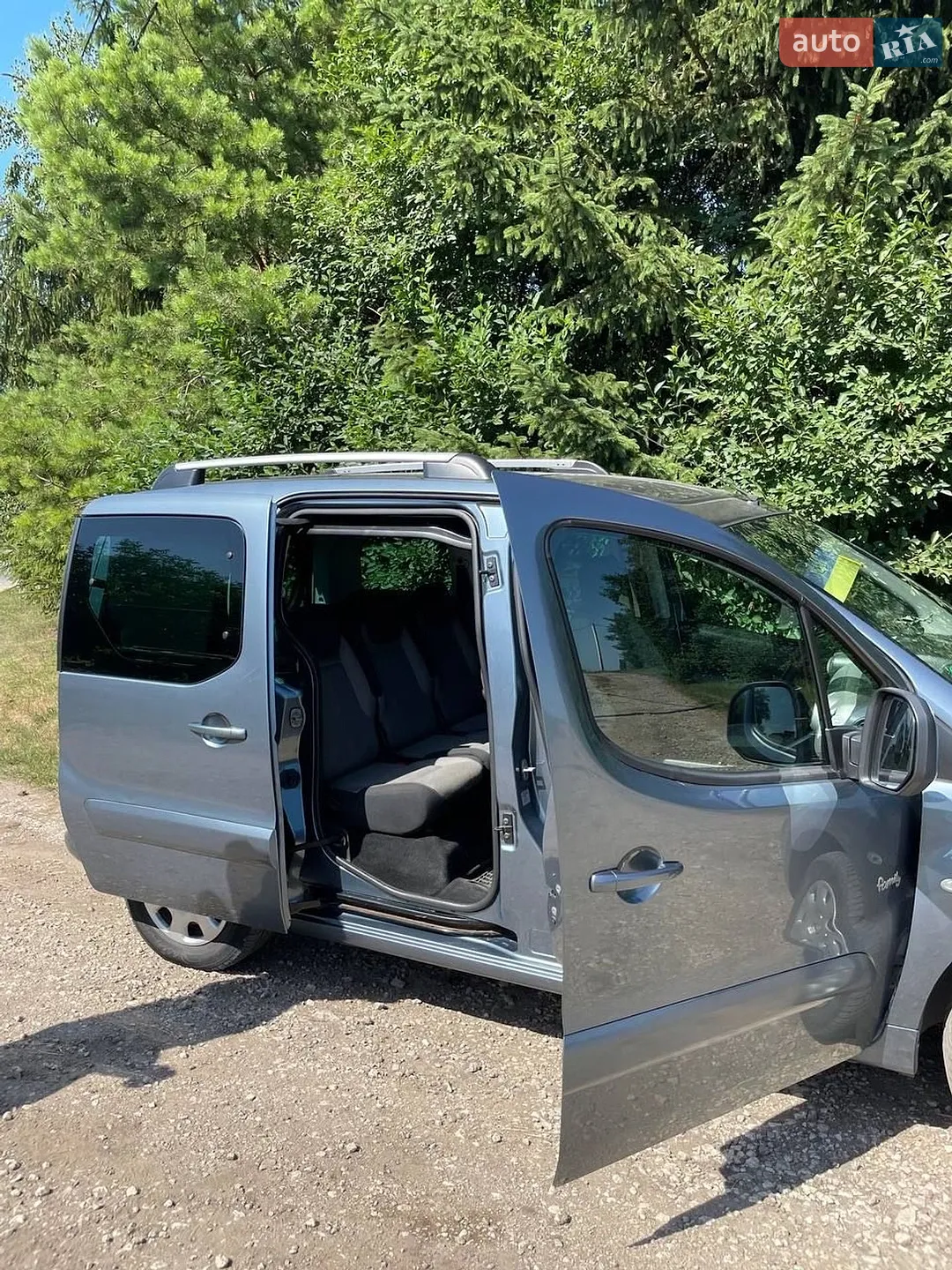 2011 Peugeot Partner - мініатюра 40