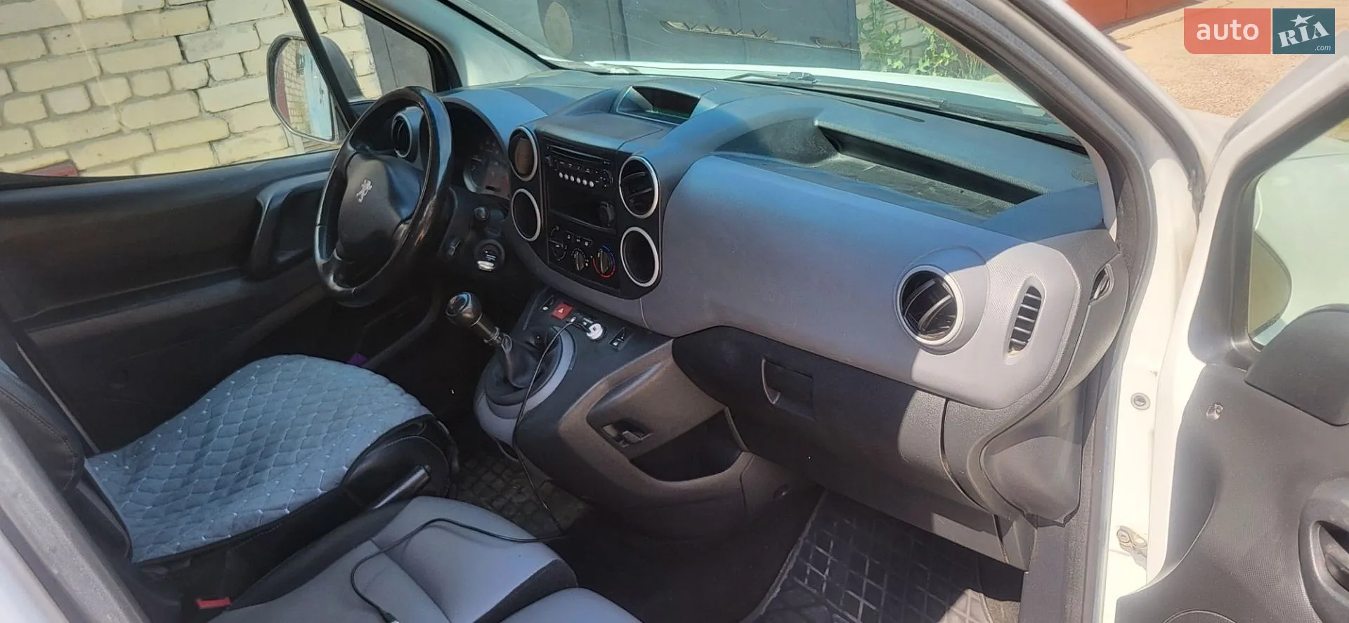 2011 Peugeot Partner - мініатюра 8