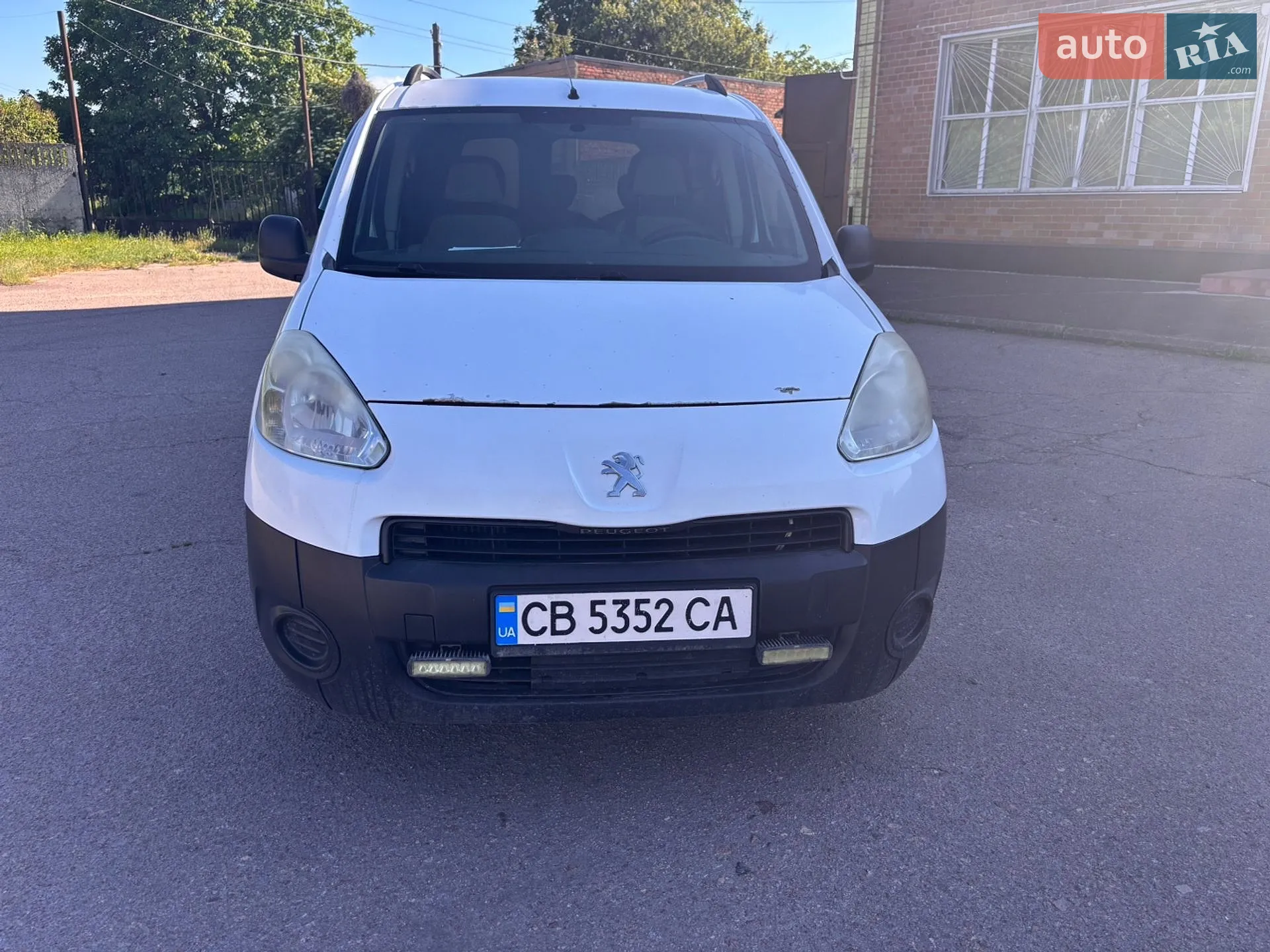 2012 Peugeot Partner - мініатюра 10