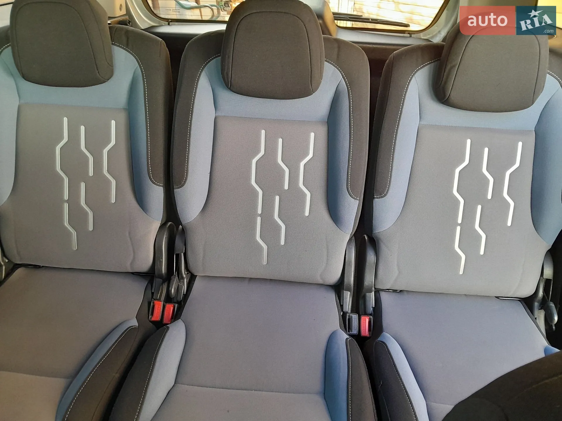 2013 Peugeot Partner - мініатюра 8
