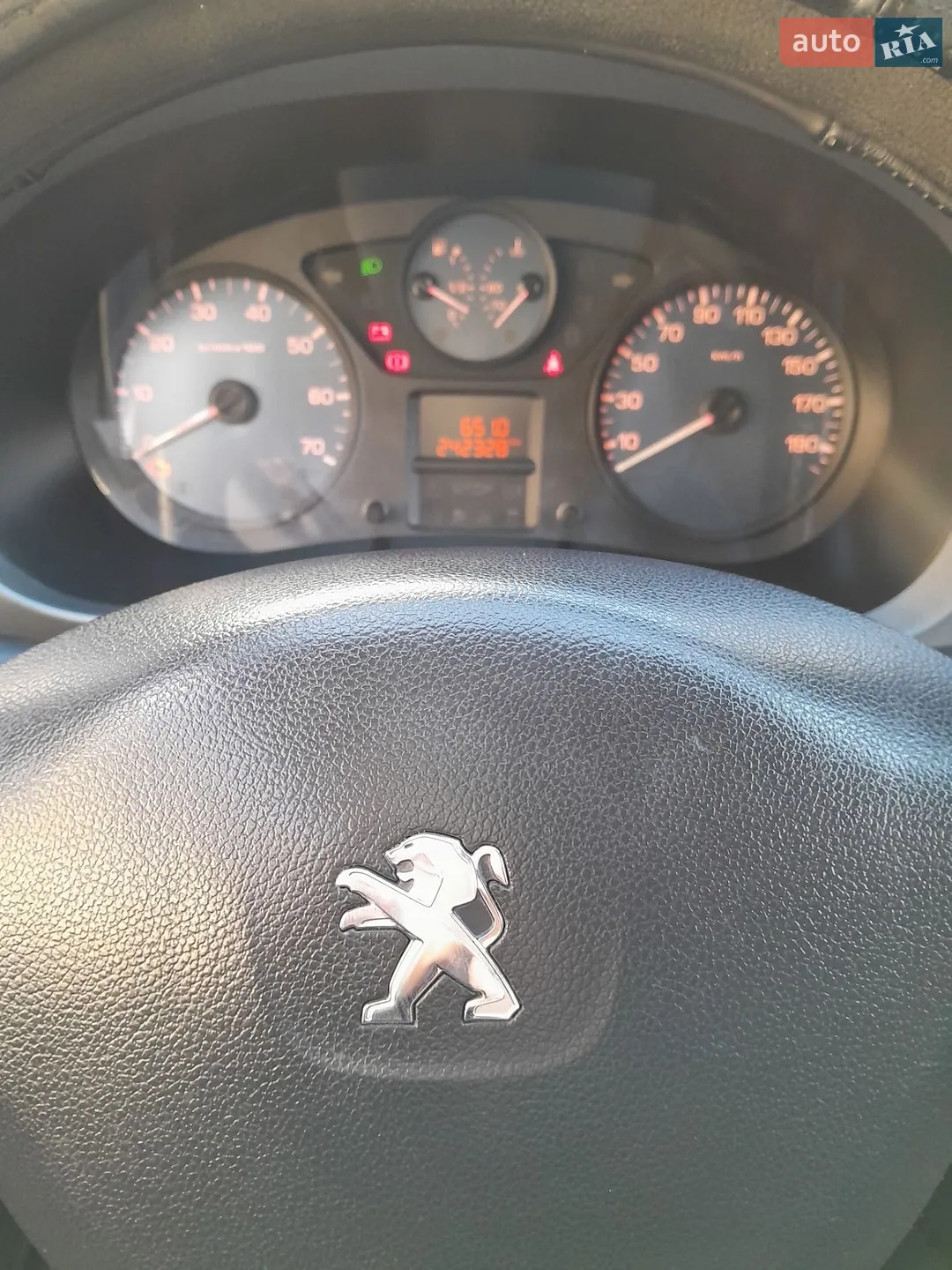 2013 Peugeot Partner - мініатюра 15