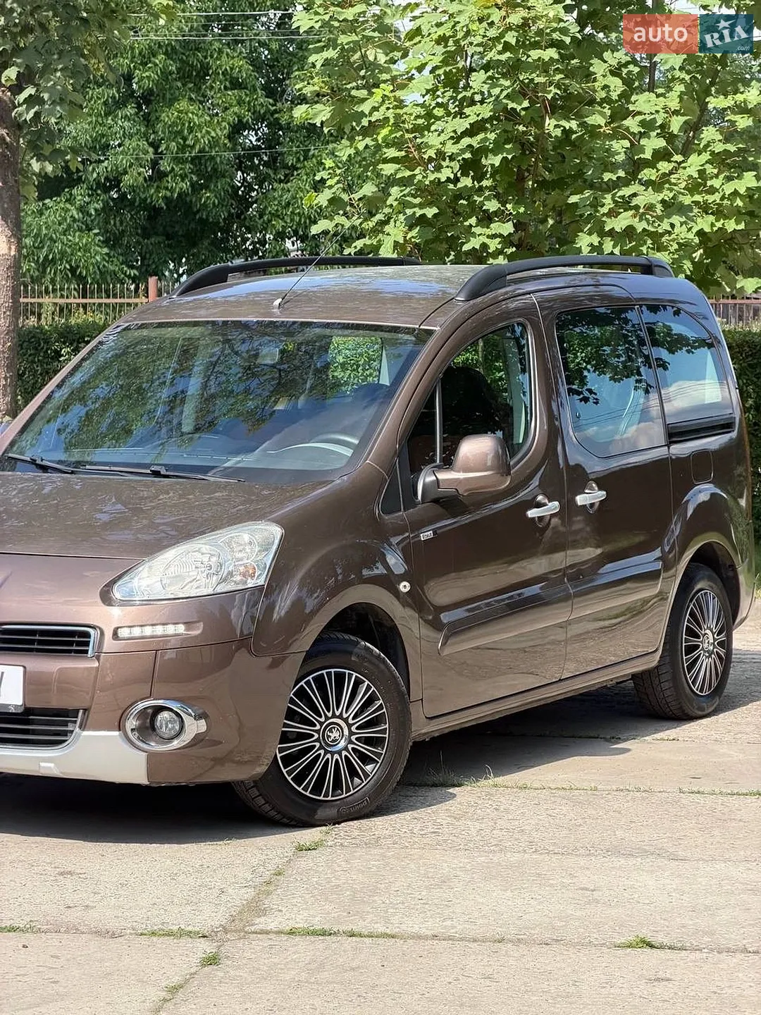 2015 Peugeot Partner - мініатюра 11